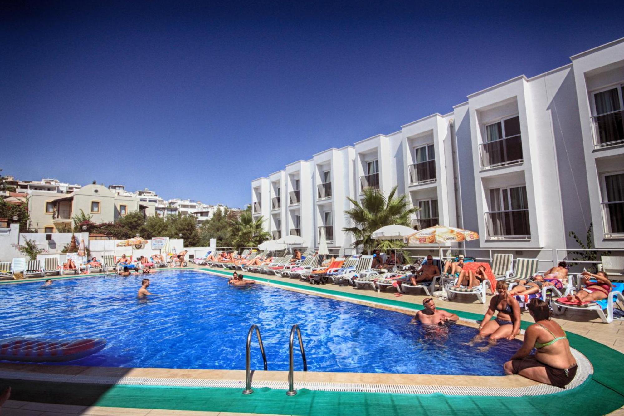 Club Shark Hotel Gümbet Exteriör bild