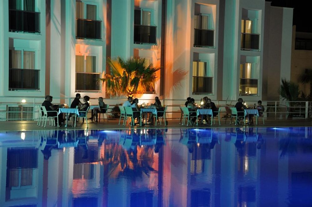 Club Shark Hotel Gümbet Exteriör bild